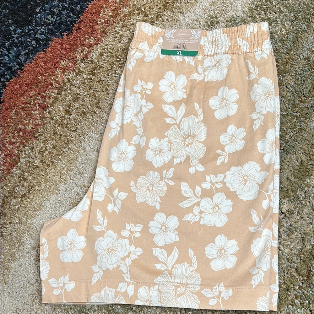 Jach's Girlfriend New York Tan & White Stretch Satin Chino Shorts Women's XL NWT